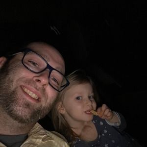 Meet your Posher, Raymond